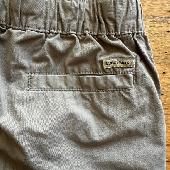 Lucky Brand Boys Khaki Cargo Shorts Pull On Elastic Waistband Size M - Picture 2 of 6